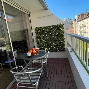 Plein Centre, Calme, Parking Inclus, Piscine Et Gardien Apartment